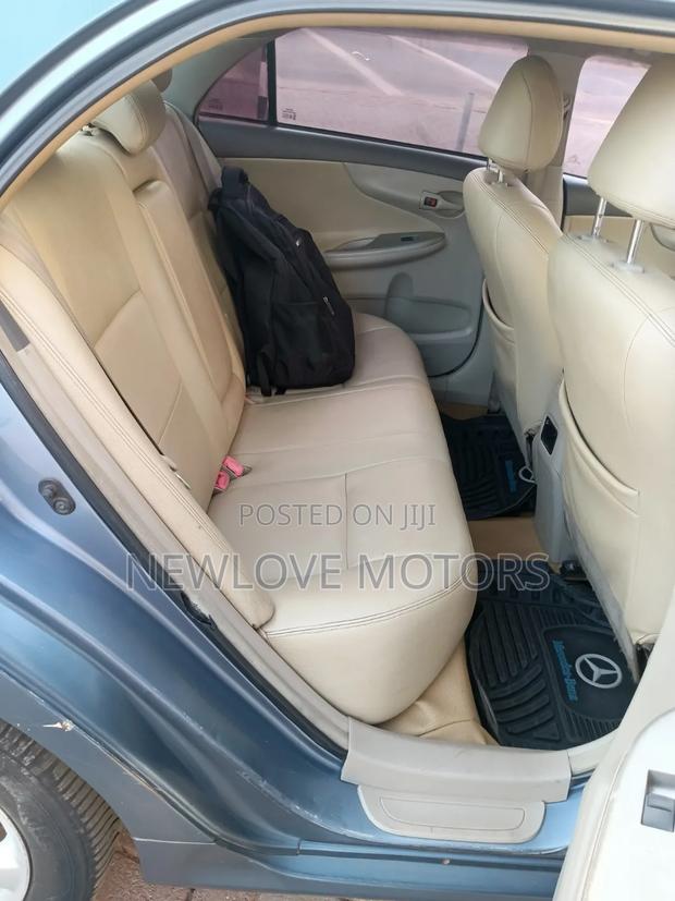 Toyota Corolla XLE 4dr Sedan (1.8L 4cyl 4A) 2010 Blue