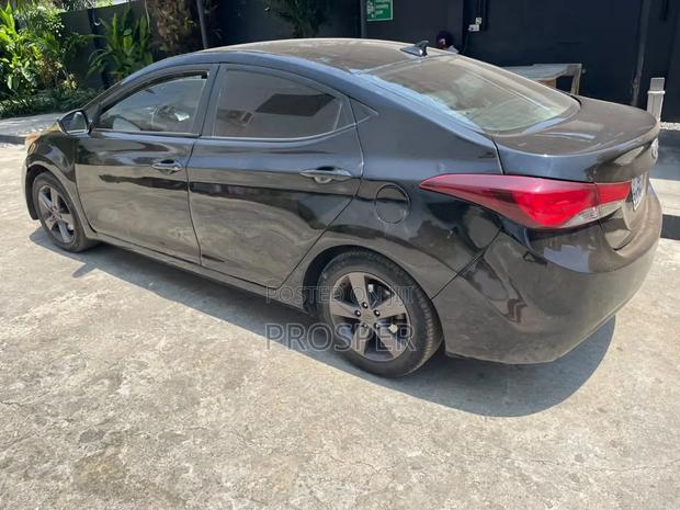Hyundai Elantra SE 4dr Sedan (1.8L 4cyl 6A) 2014 Black