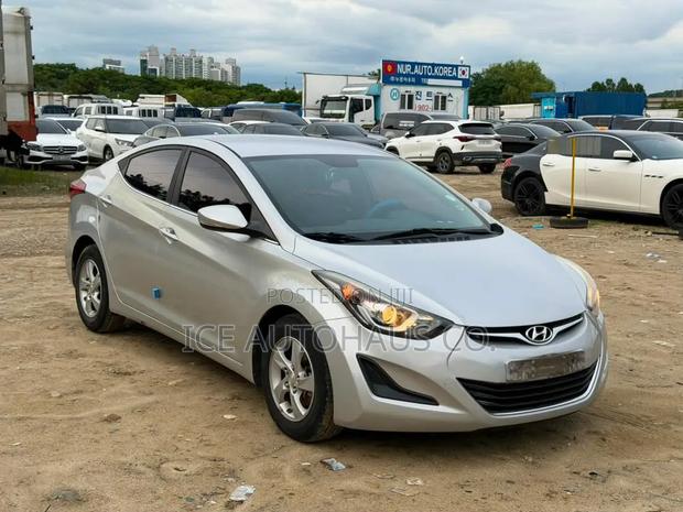 Hyundai Avante 2014 Silver