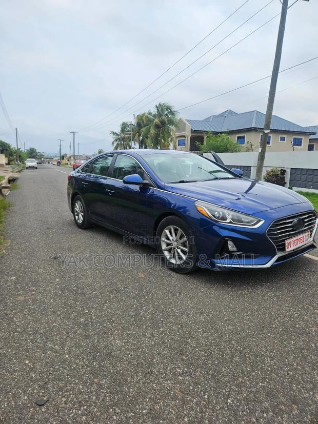 Hyundai Sonata SE 2018 Blue