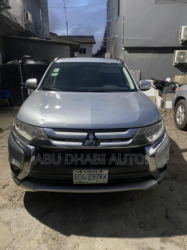 Mitsubishi Outlander 2016 Silver