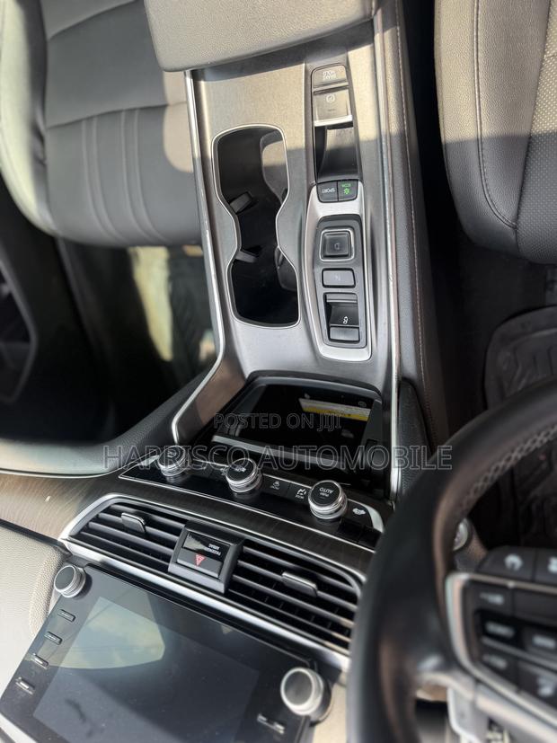 Honda Accord Touring 2.0T 2020 Gray