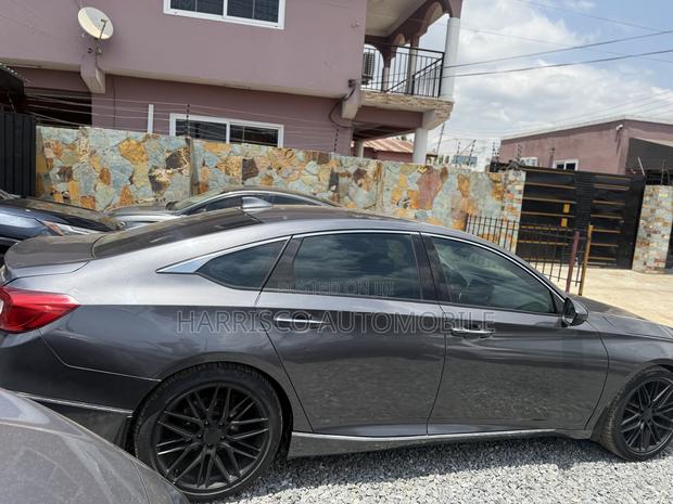 Honda Accord Touring 2.0T 2020 Gray