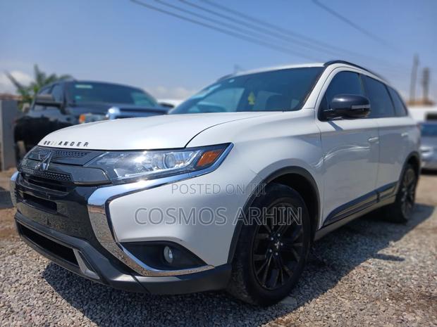 Mitsubishi Outlander 2020 White