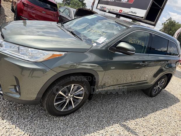 Toyota Highlander 2019 Green