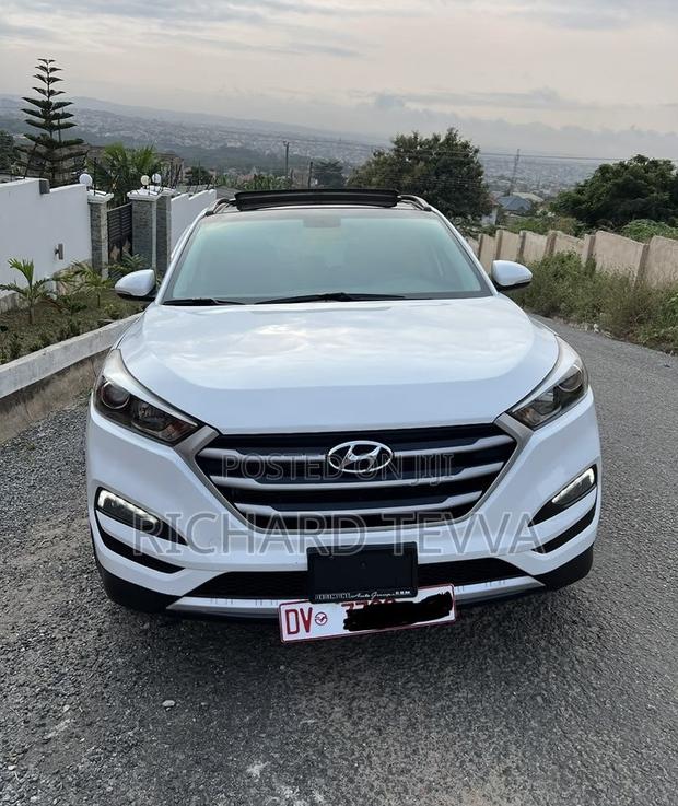 Hyundai Tucson SE Plus AWD 2017 White
