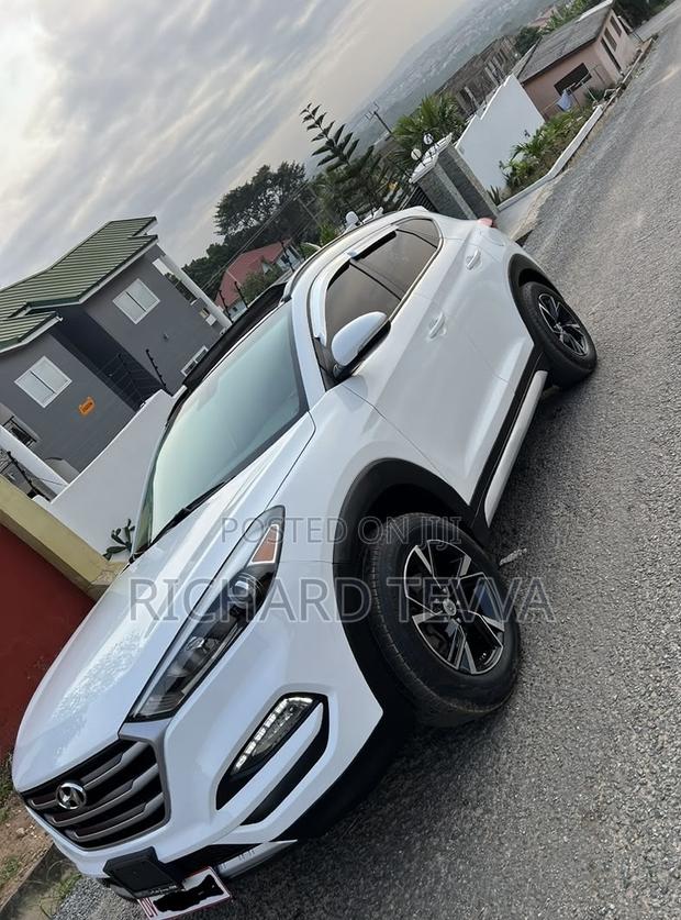 Hyundai Tucson SE Plus AWD 2017 White