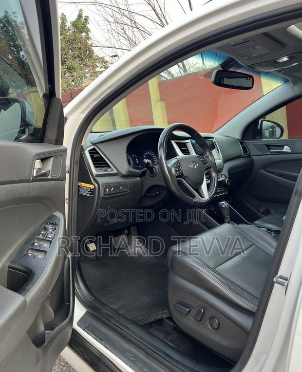 Hyundai Tucson SE Plus AWD 2017 White
