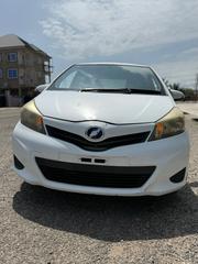 Toyota Vitz 2011 White for sale