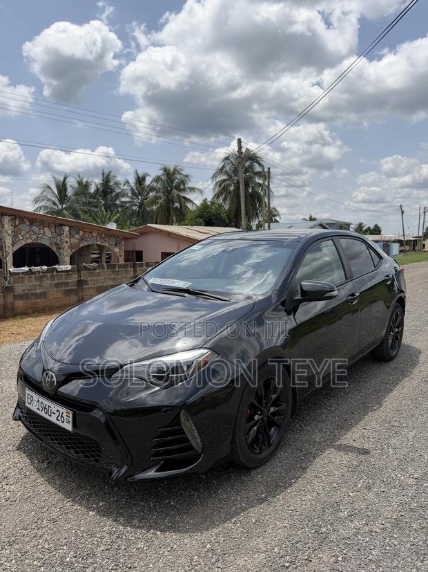 Toyota Corolla SE Special Edition 4dr Sedan (1.8L 4cyl CVT) 2017 Black