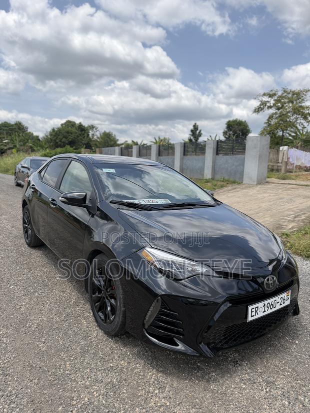 Toyota Corolla SE Special Edition 4dr Sedan (1.8L 4cyl CVT) 2017 Black