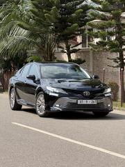 Toyota Camry XLE (2.5L 4cyl 8A) 2019 Black for sale