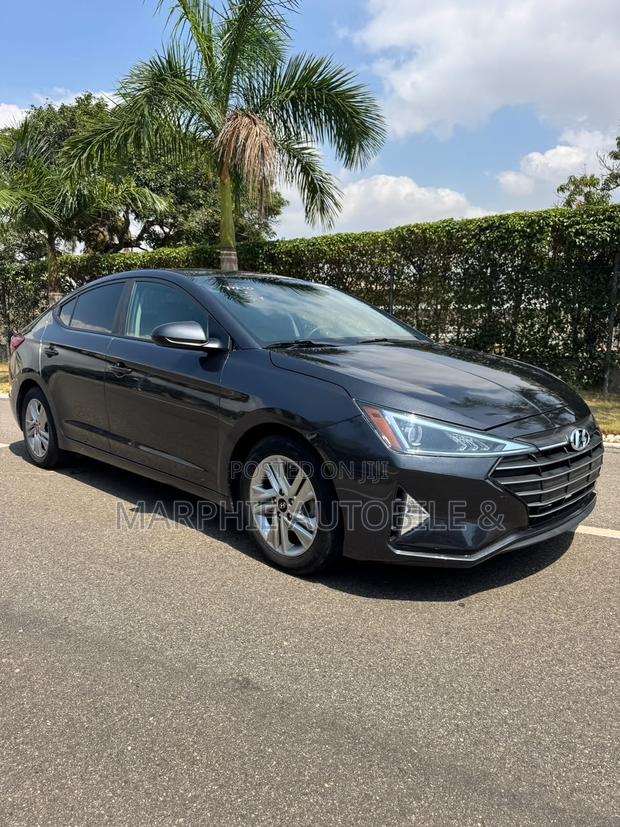 Hyundai Elantra SEL 2020 Gray