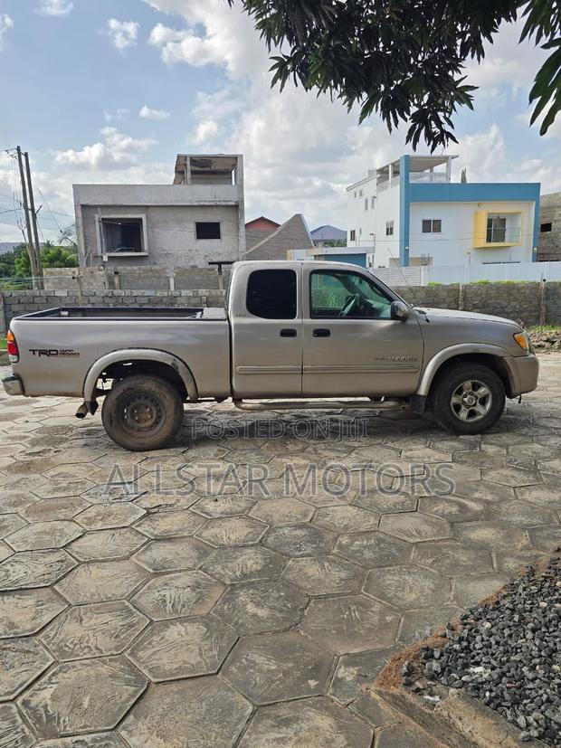 Toyota Tundra Work Truck 2011