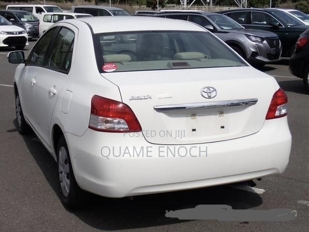 Toyota Belta 2010 White