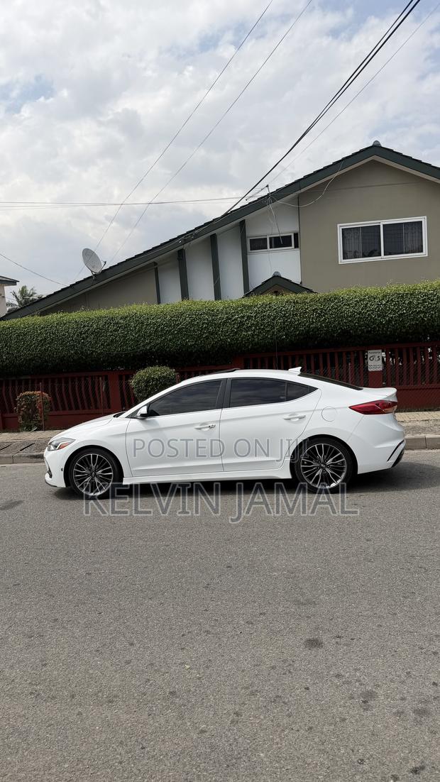 Hyundai Elantra Sport 2018 White