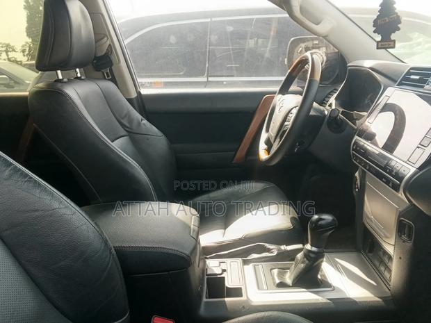 Toyota Land Cruiser Prado 2019 Silver