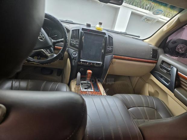 Toyota Land Cruiser 2024 Black