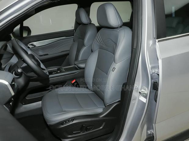 New Geely Okavango 2025 Black