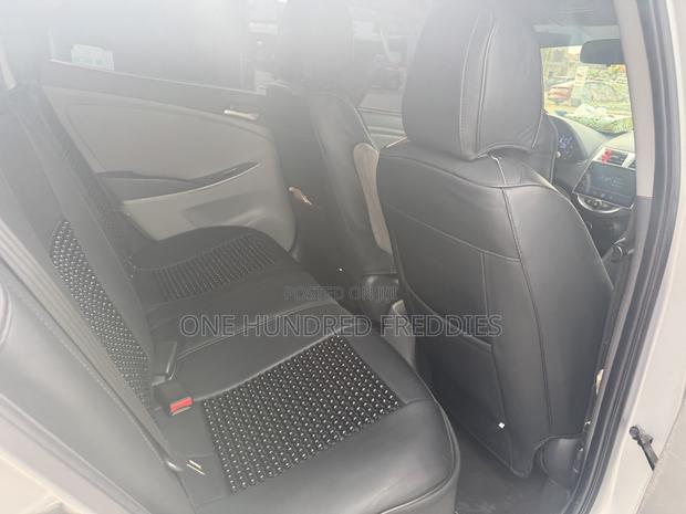 Hyundai Accent 2017 Silver