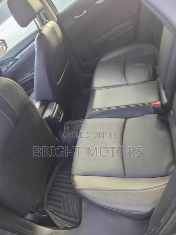 Mercedes-Benz E300 2018 Black