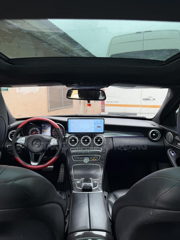 Mercedes-Benz C300 Luxury Sedan RWD (2.0L 4cyl 7A) 2016 Black