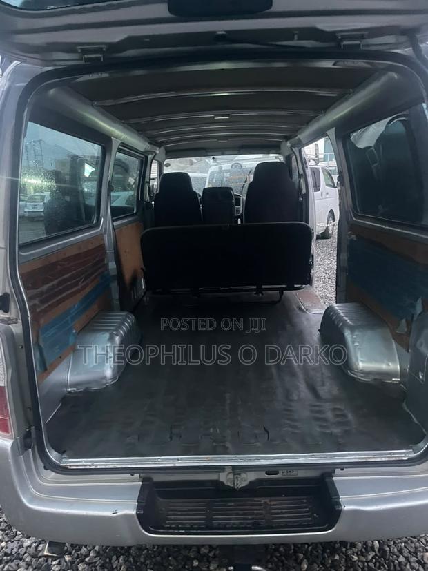 Nissan Caravan 2013 Silver