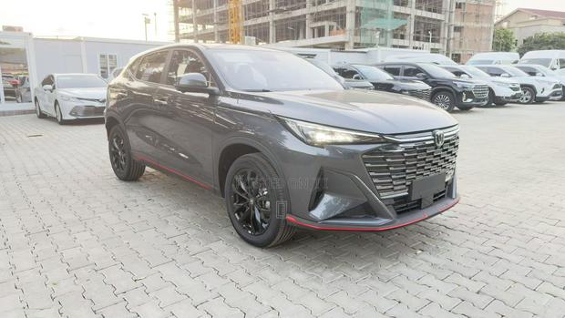 New Changan X5 Plus 1.5 Blue Core FWD 2025 Silver