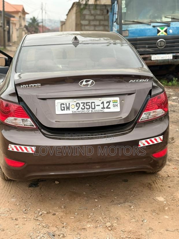 Hyundai Accent 2012 Gray