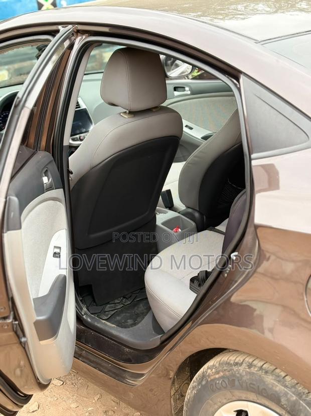 Hyundai Accent 2012 Gray