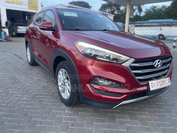 Hyundai Tucson 2017 Red