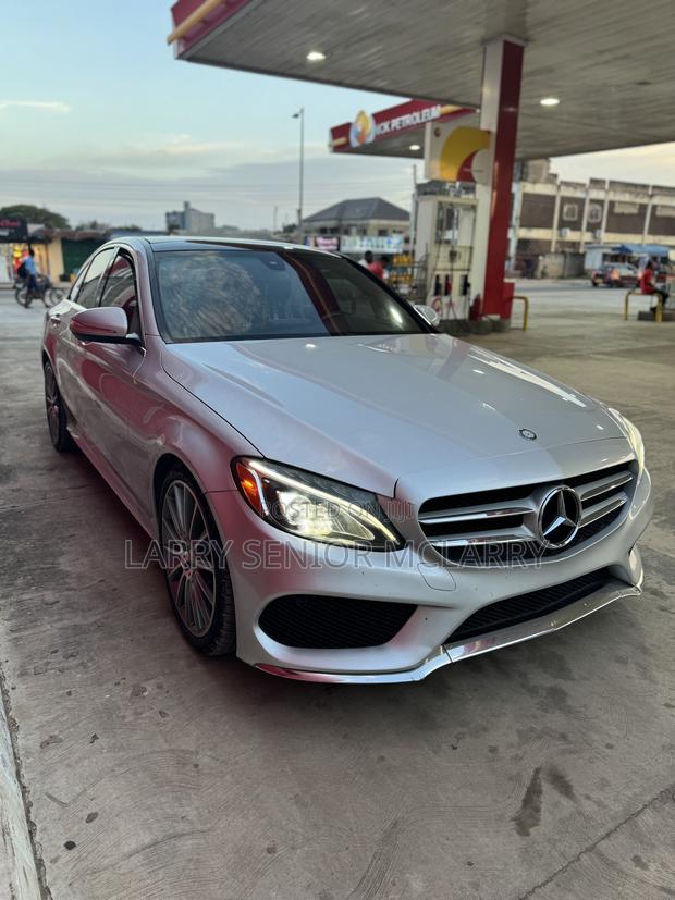 Mercedes-Benz C300 Base AWD 4Matic Sedan (2.0L 4cyl 7A) 2015 Silver