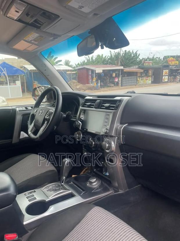 Toyota 4-Runner 2020 Silver