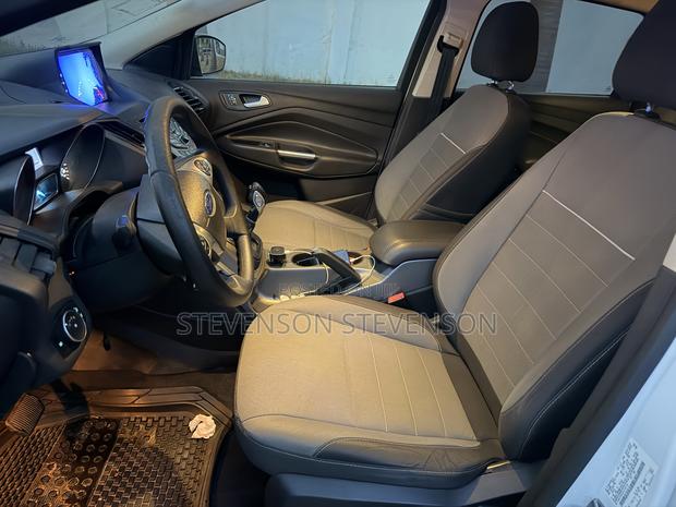 Ford Escape S 4dr SUV (2.5L 4cyl 6A) 2014 White
