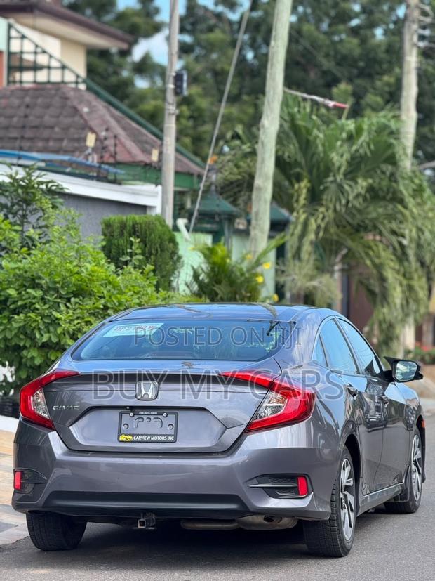 Honda Civic EX 4dr Sedan (2.0L 4cyl) 2017 Gray
