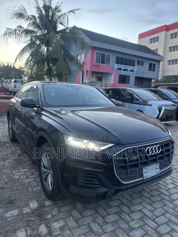 New Audi Q8 2023 Black