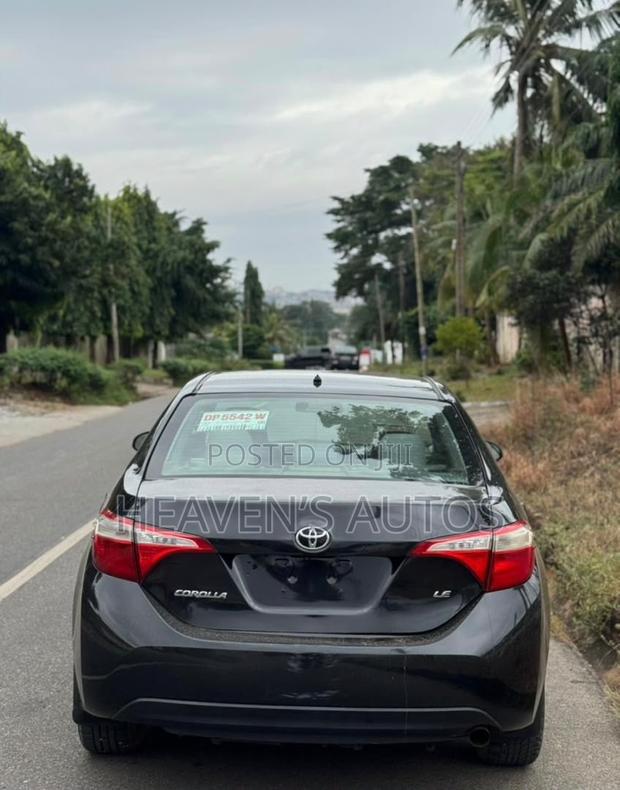 Toyota Corolla 2015 Black
