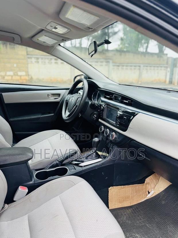 Toyota Corolla 2015 Black