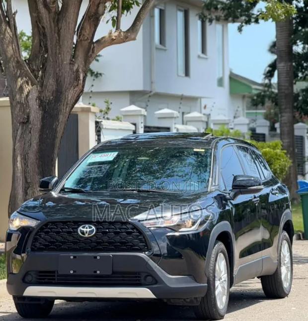 Toyota Corolla Cross XLE AWD 2023 Black