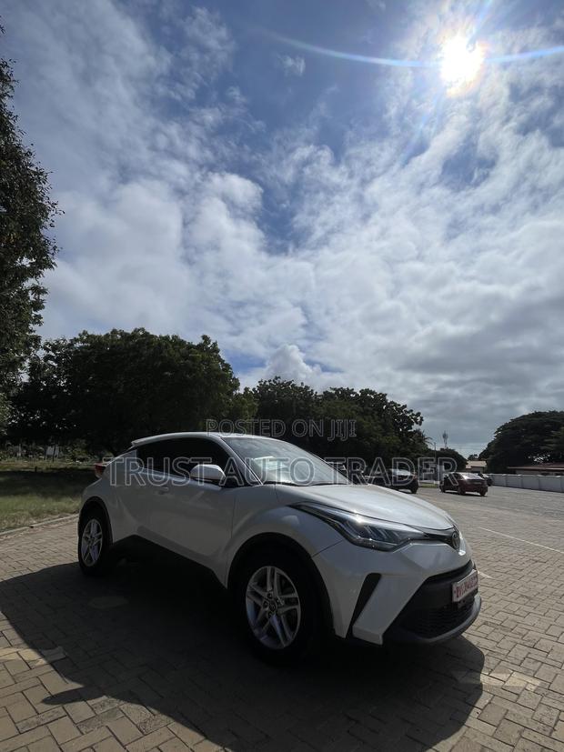 Toyota C-HR 2022 White
