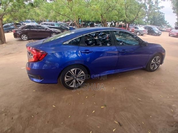 Honda Civic EX Sedan 2018 Blue