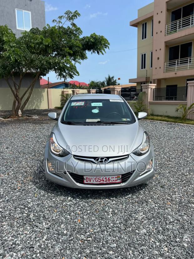 Hyundai Elantra 2015 Silver