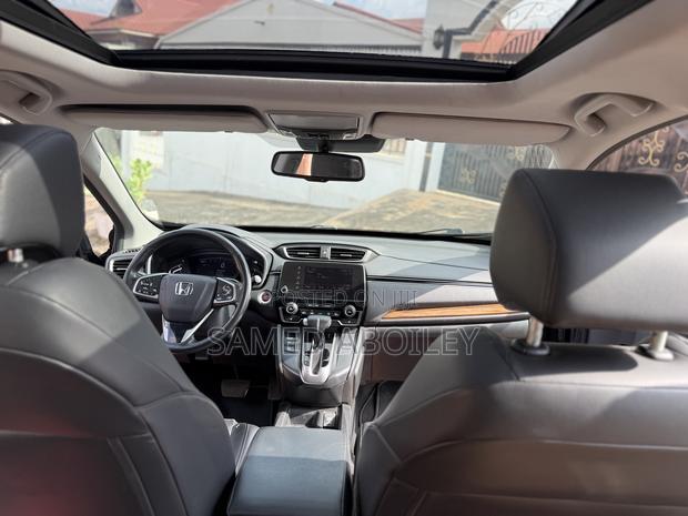 Honda CR-V Touring AWD 2019 Gray