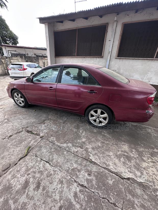 Toyota Camry 2.4 XLE 2005 Burgundy