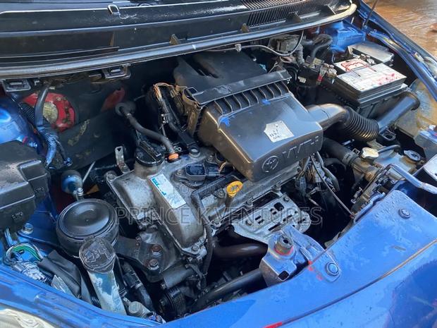 Toyota Belta 2010 Blue
