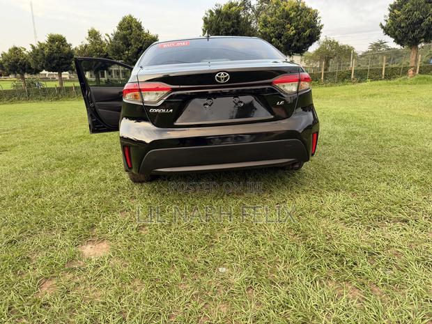 Toyota Corolla LE 2022 Black