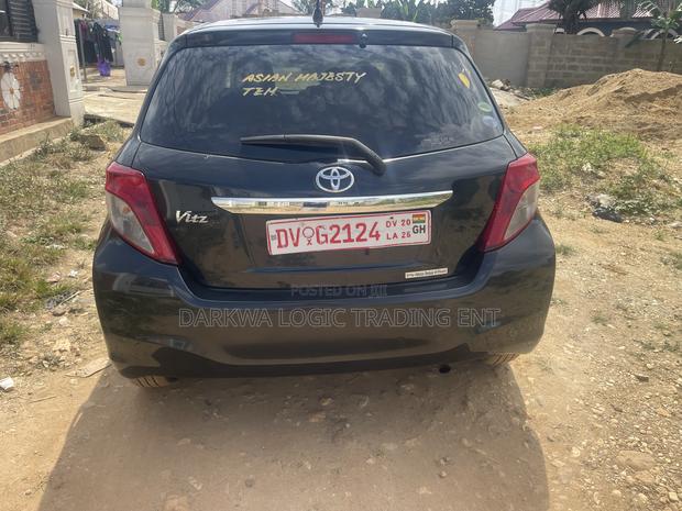 Toyota Vitz 2014 Black