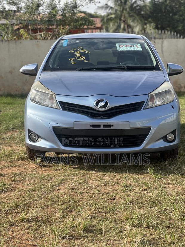 Toyota Vitz 1.3 FWD 5dr 2013
