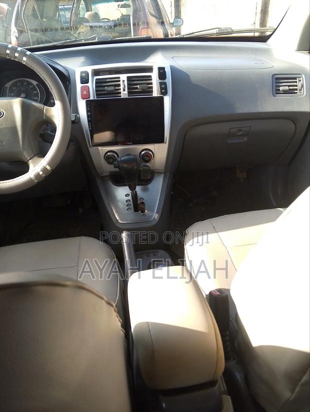 Hyundai Tucson GLS FWD 2008 White