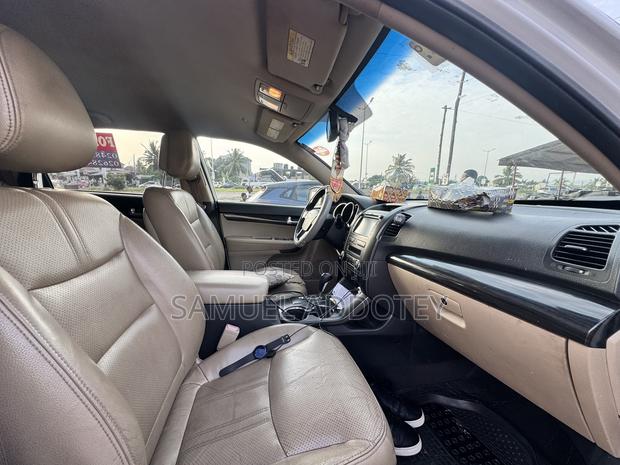Kia Sorento 2013 White